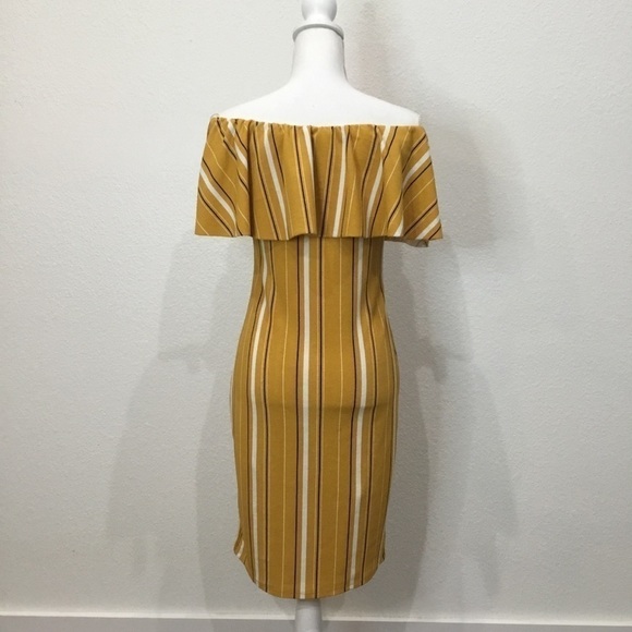 𝅺ALMOST Famous  Junior Womens L Mustard Black Stripe Off The Shoulder - Picture 6 of 6